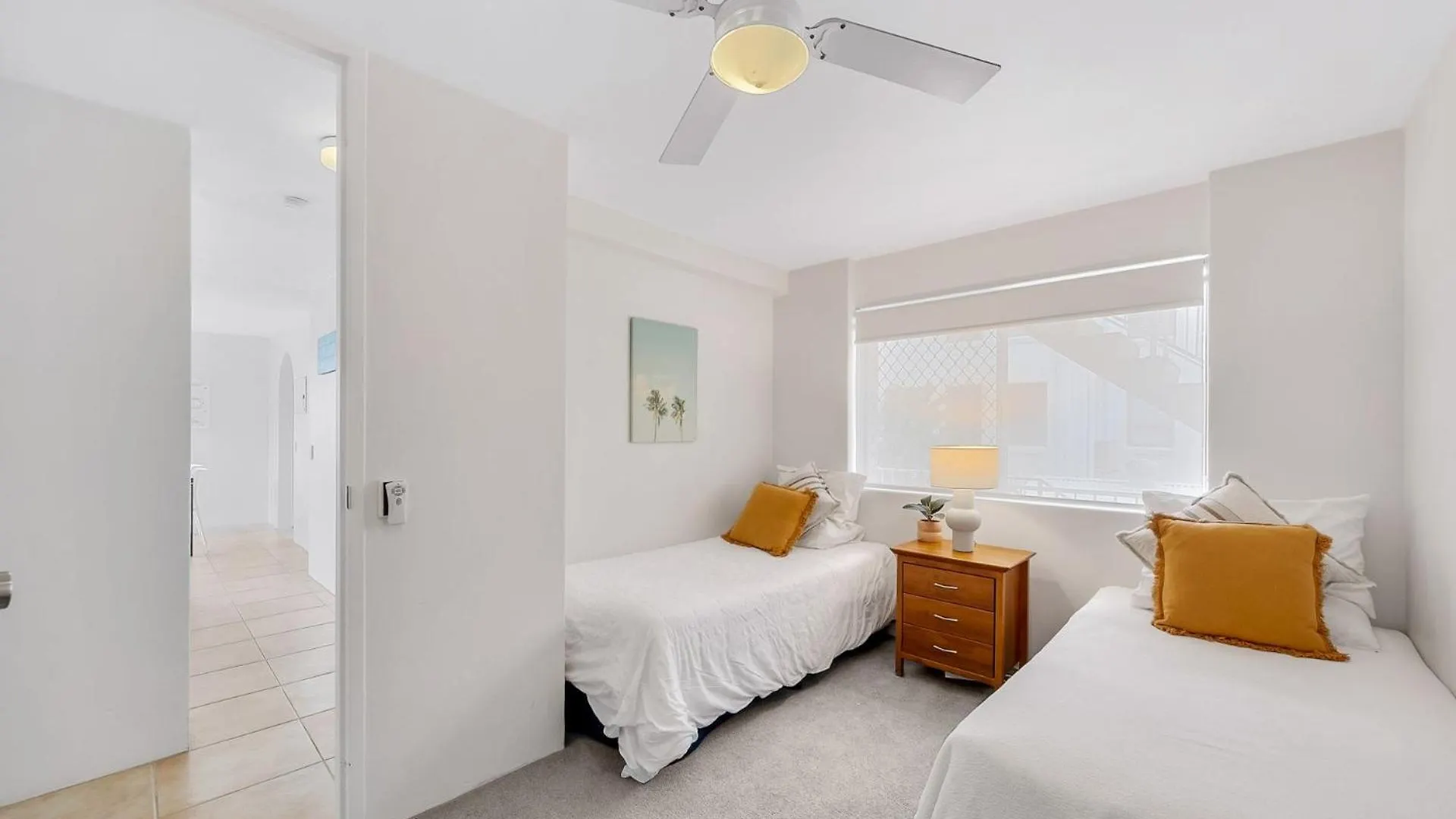 Headlands 10 Two Bedroom Beachside Apartment With Magical Ocean Views Great Value For Money Alexandra Headland